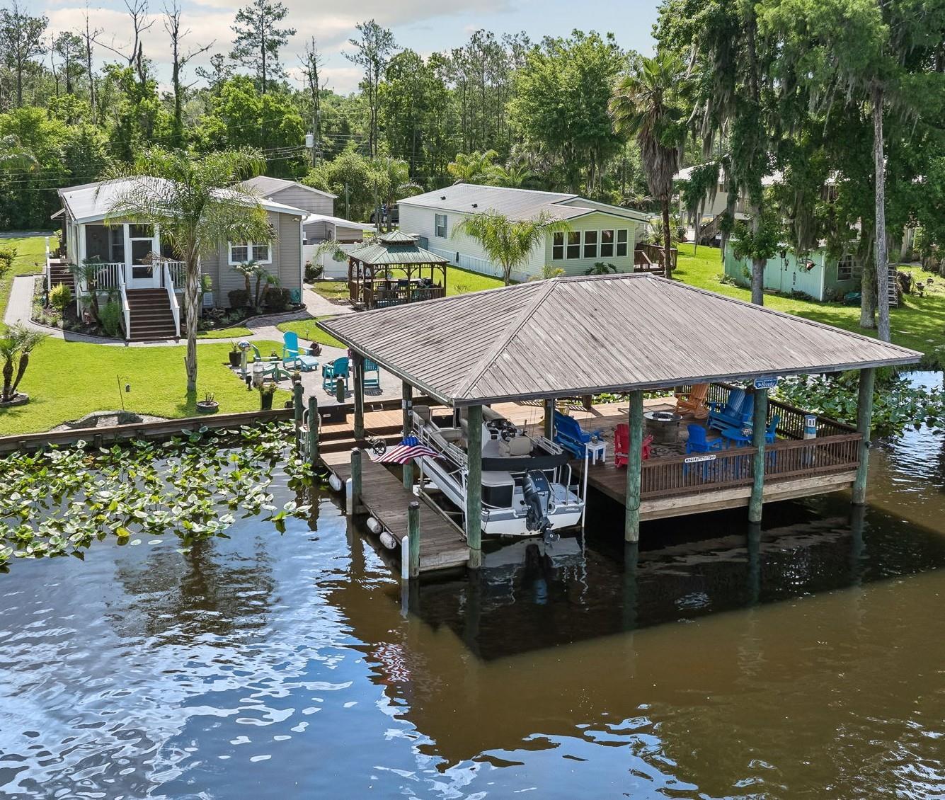 329 PARADISE CIR Property Photo 1