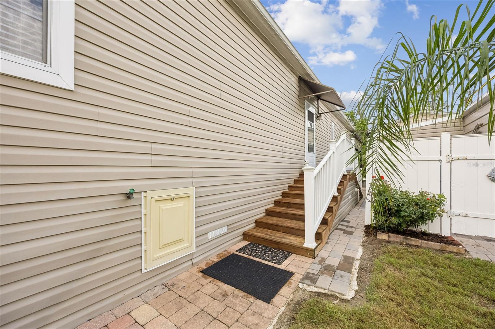 329 Paradise Cir Property Photo 40