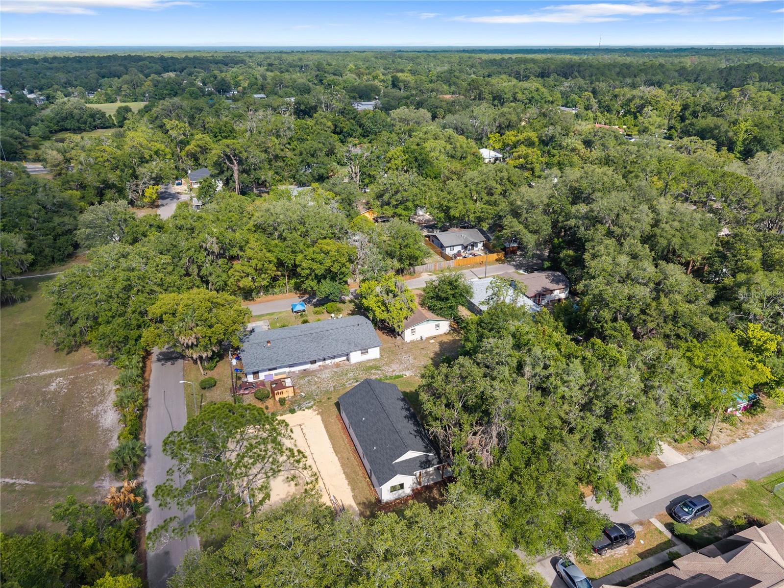 925 Ne 17th Dr Property Photo 16