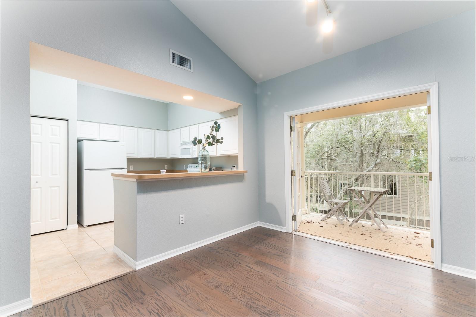 4850 Sw 91st Ter #301 Property Photo 3
