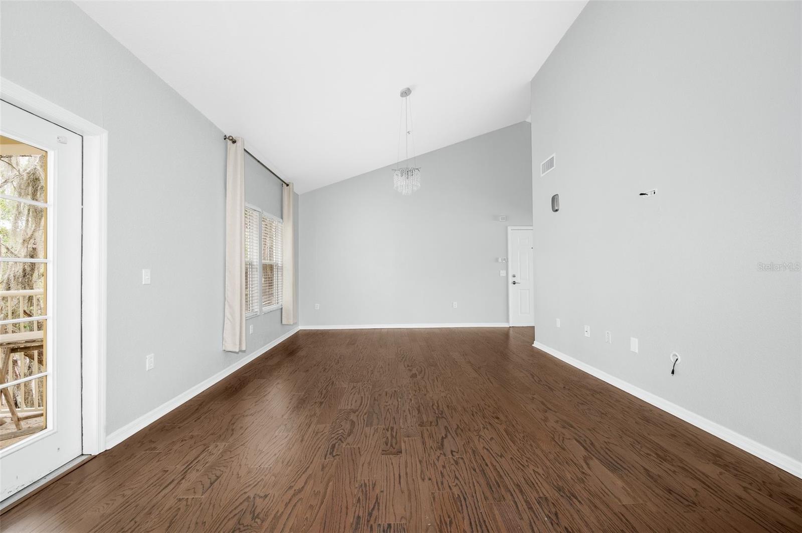 4850 Sw 91st Ter #301 Property Photo 6