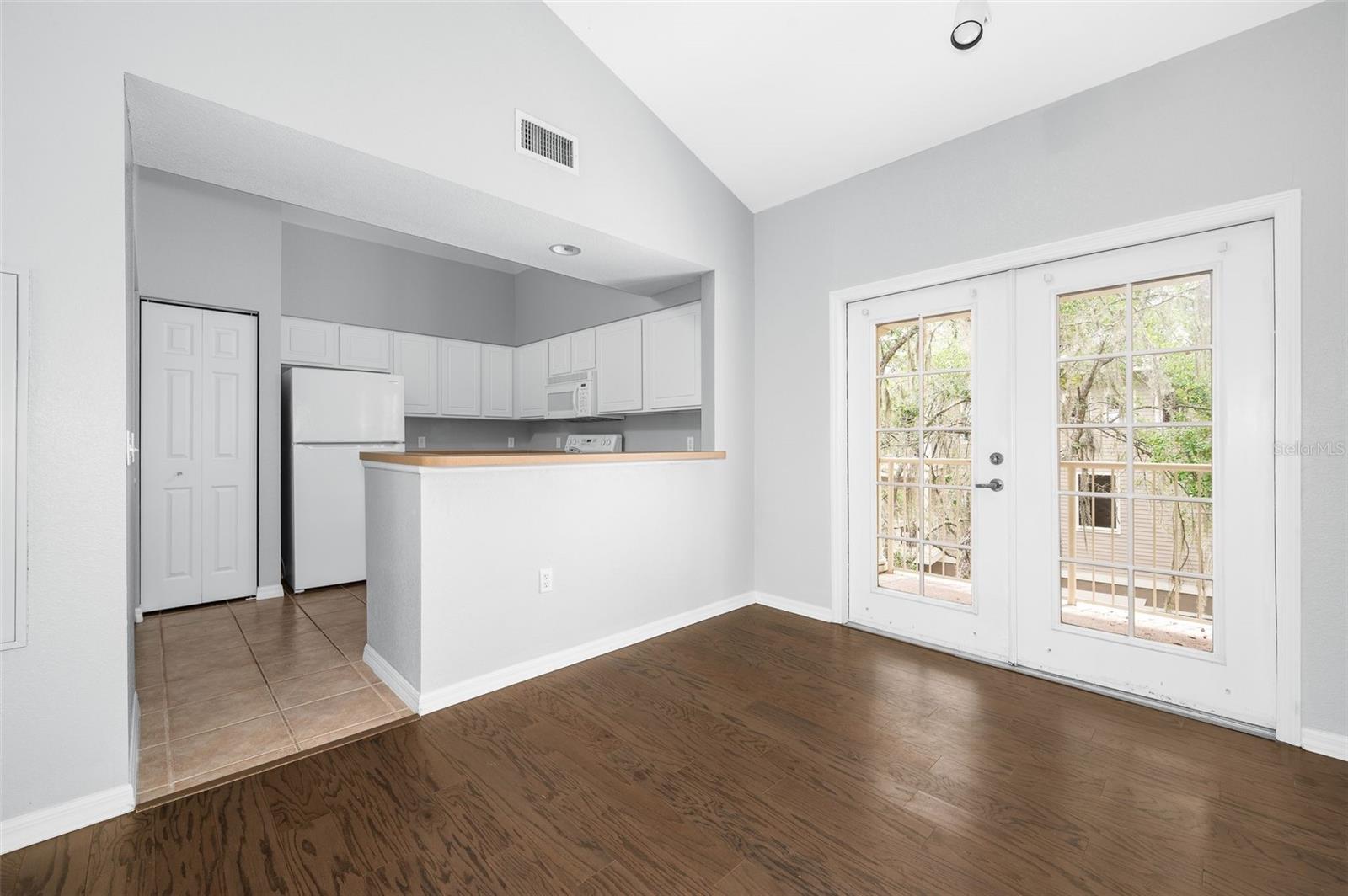 4850 Sw 91st Ter #301 Property Photo 8