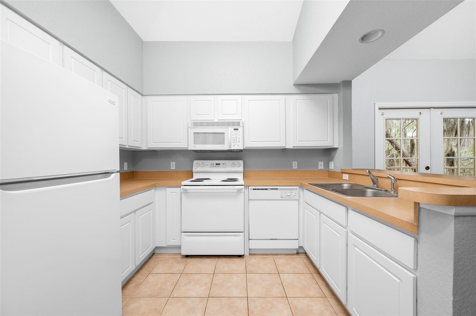 4850 Sw 91st Ter #301 Property Photo 9