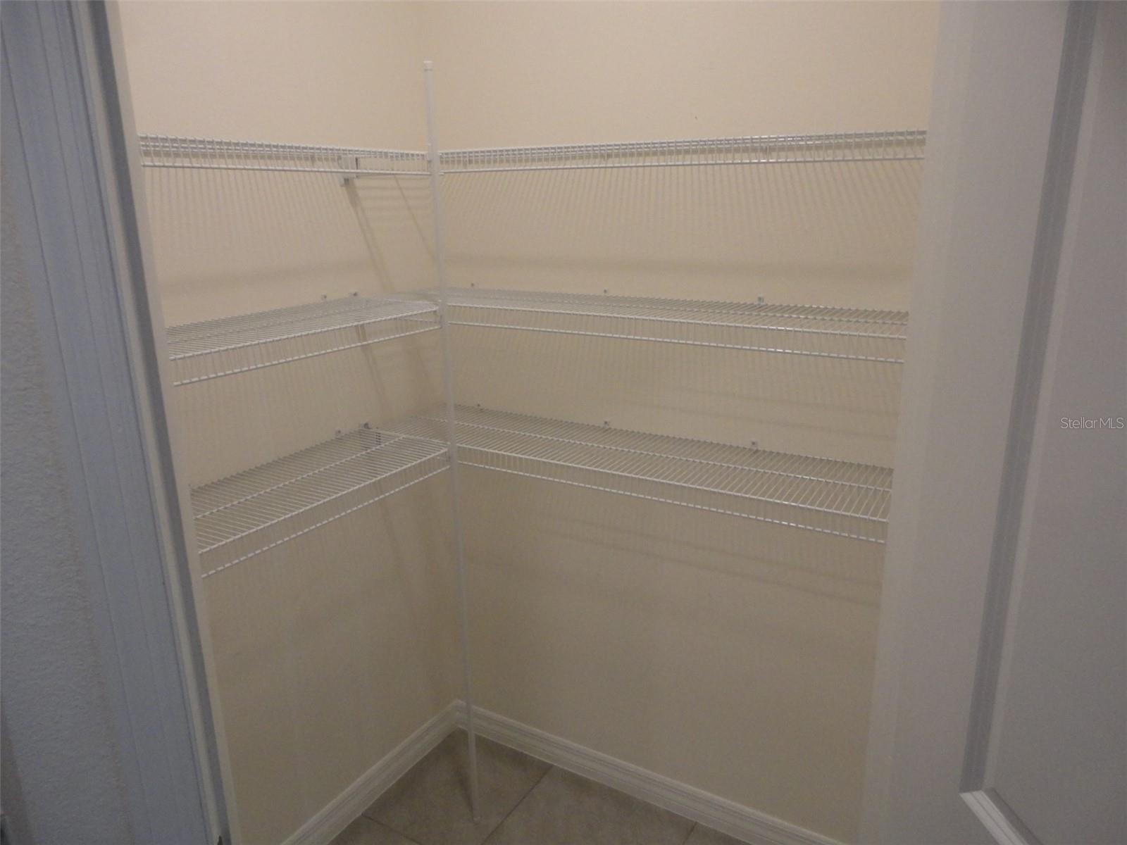 216 Hickory Crse Property Photo 5