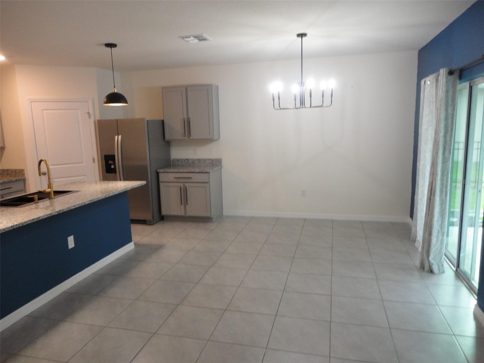 216 Hickory Crse Property Photo 7