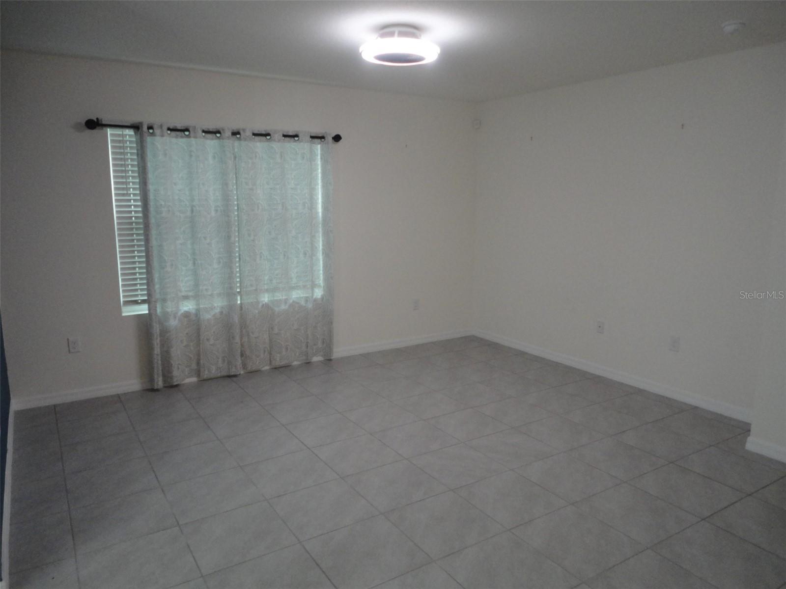 216 Hickory Crse Property Photo 9