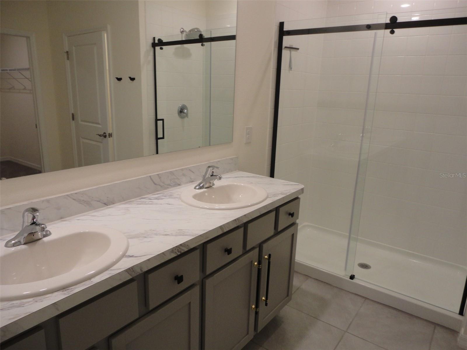 216 Hickory Crse Property Photo 14