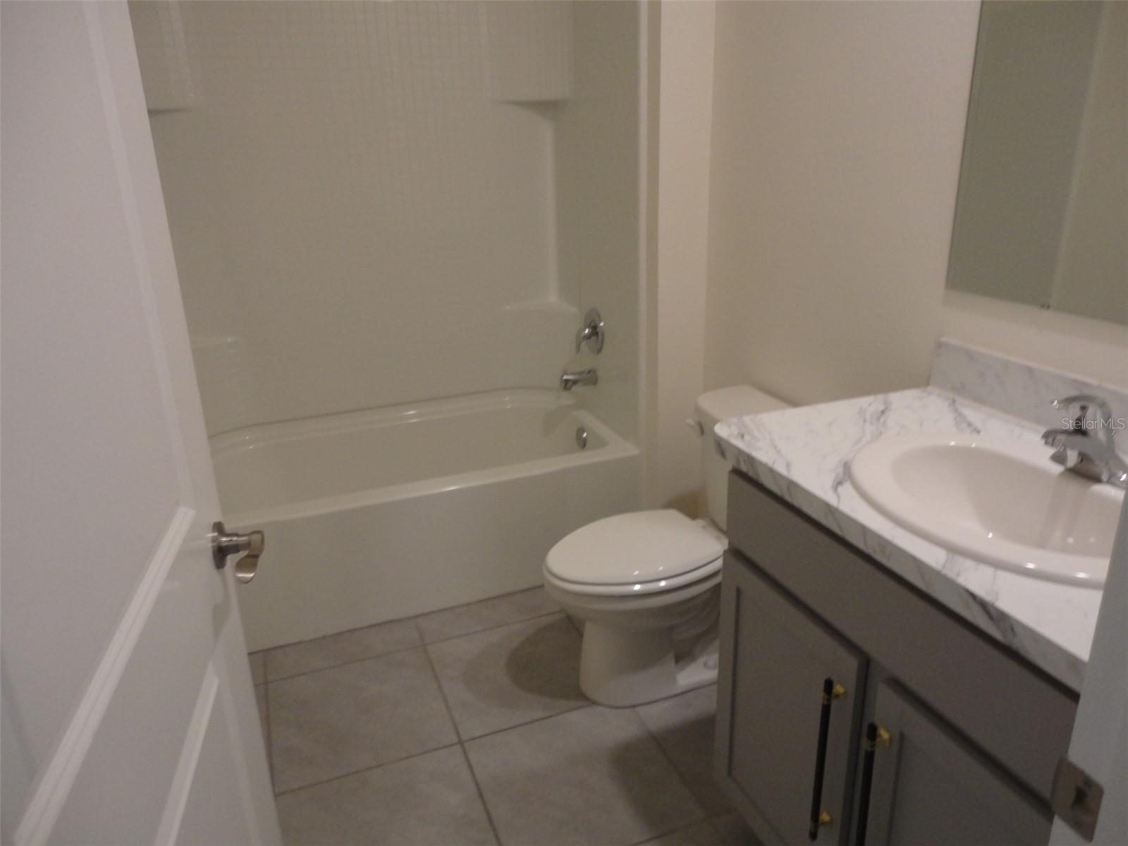 216 Hickory Crse Property Photo 19