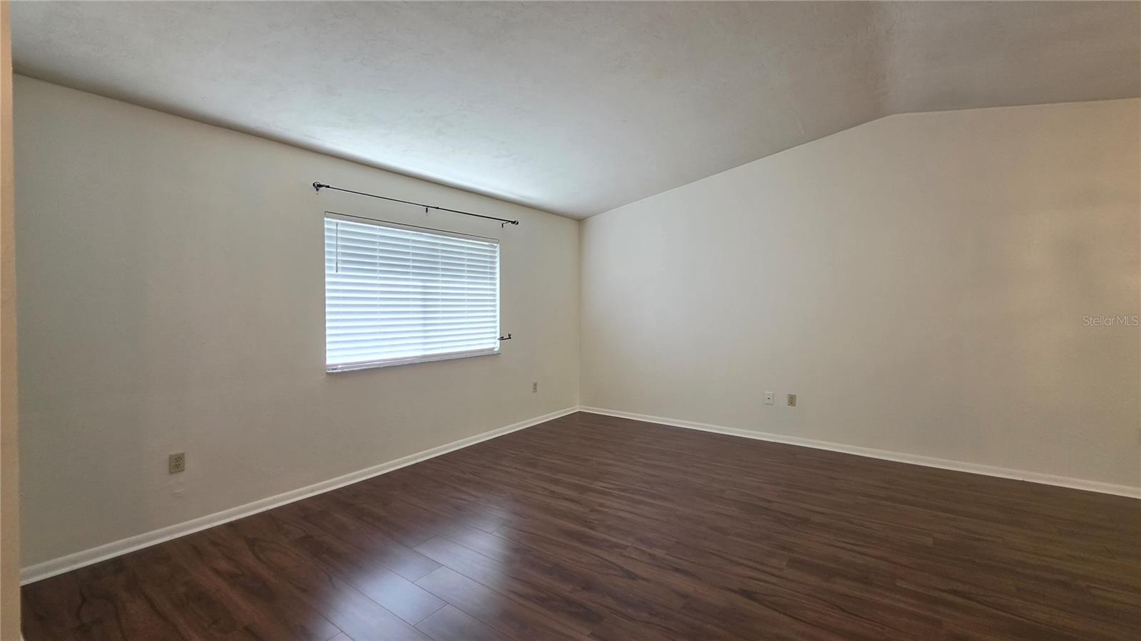 1624 Sw 77th Ter Property Photo 3