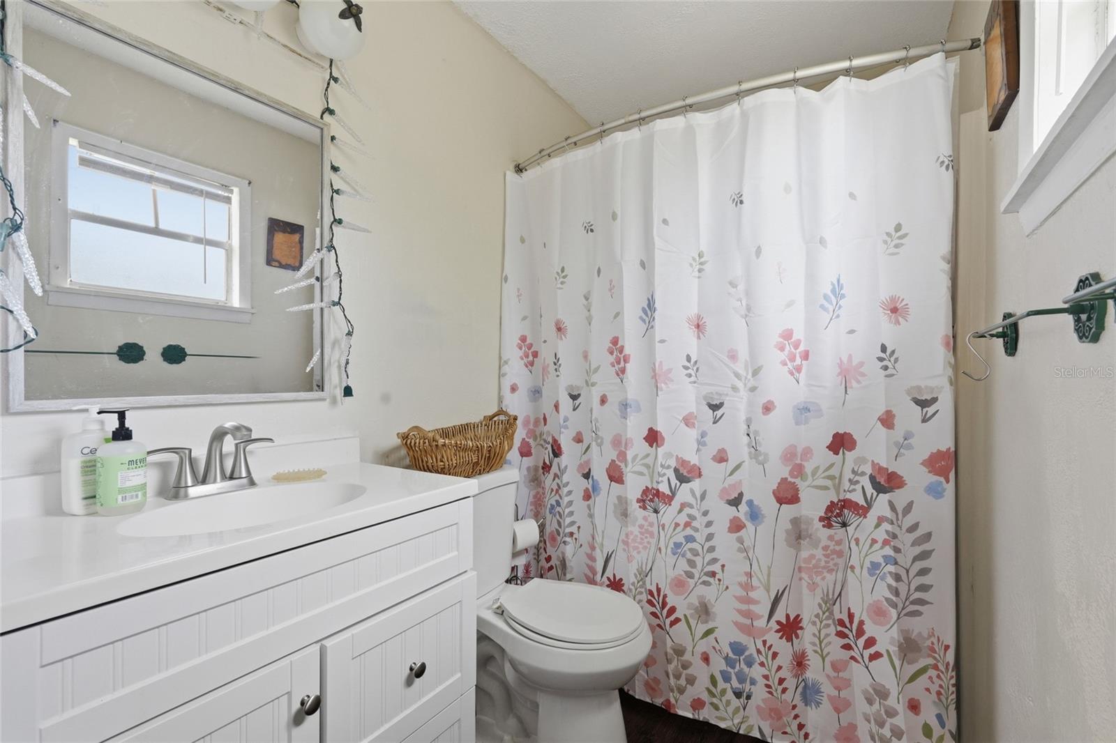 665 Se Heron St Property Photo 24