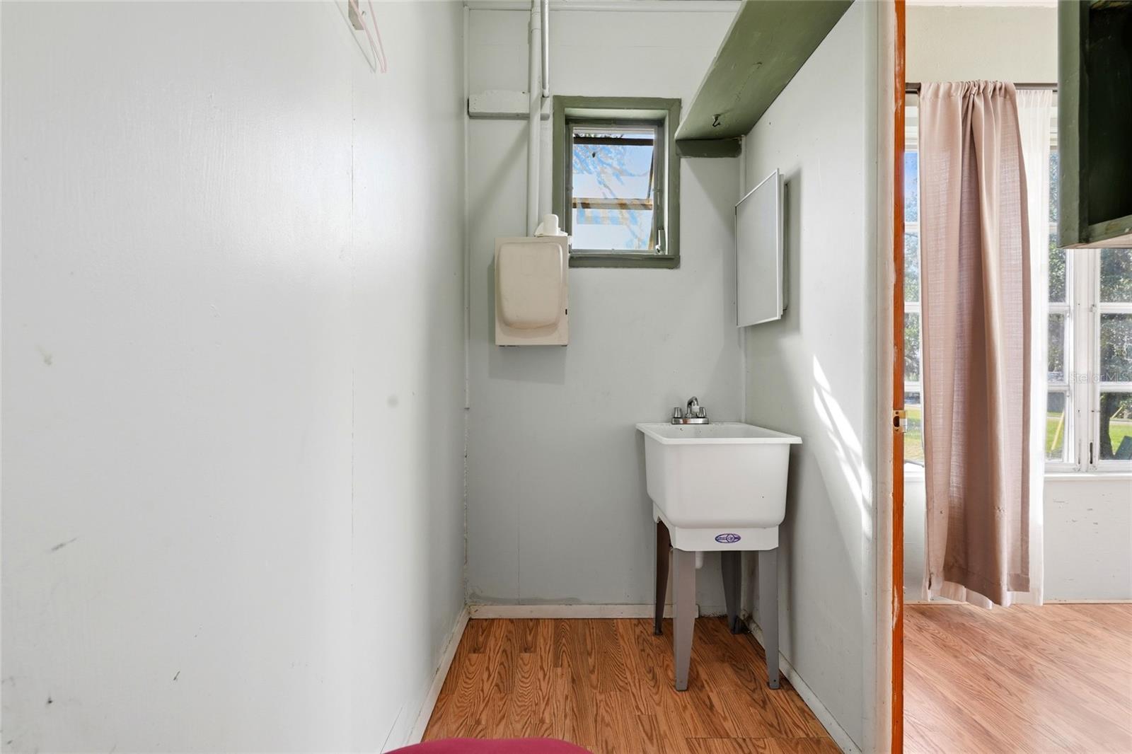 665 Se Heron St Property Photo 31