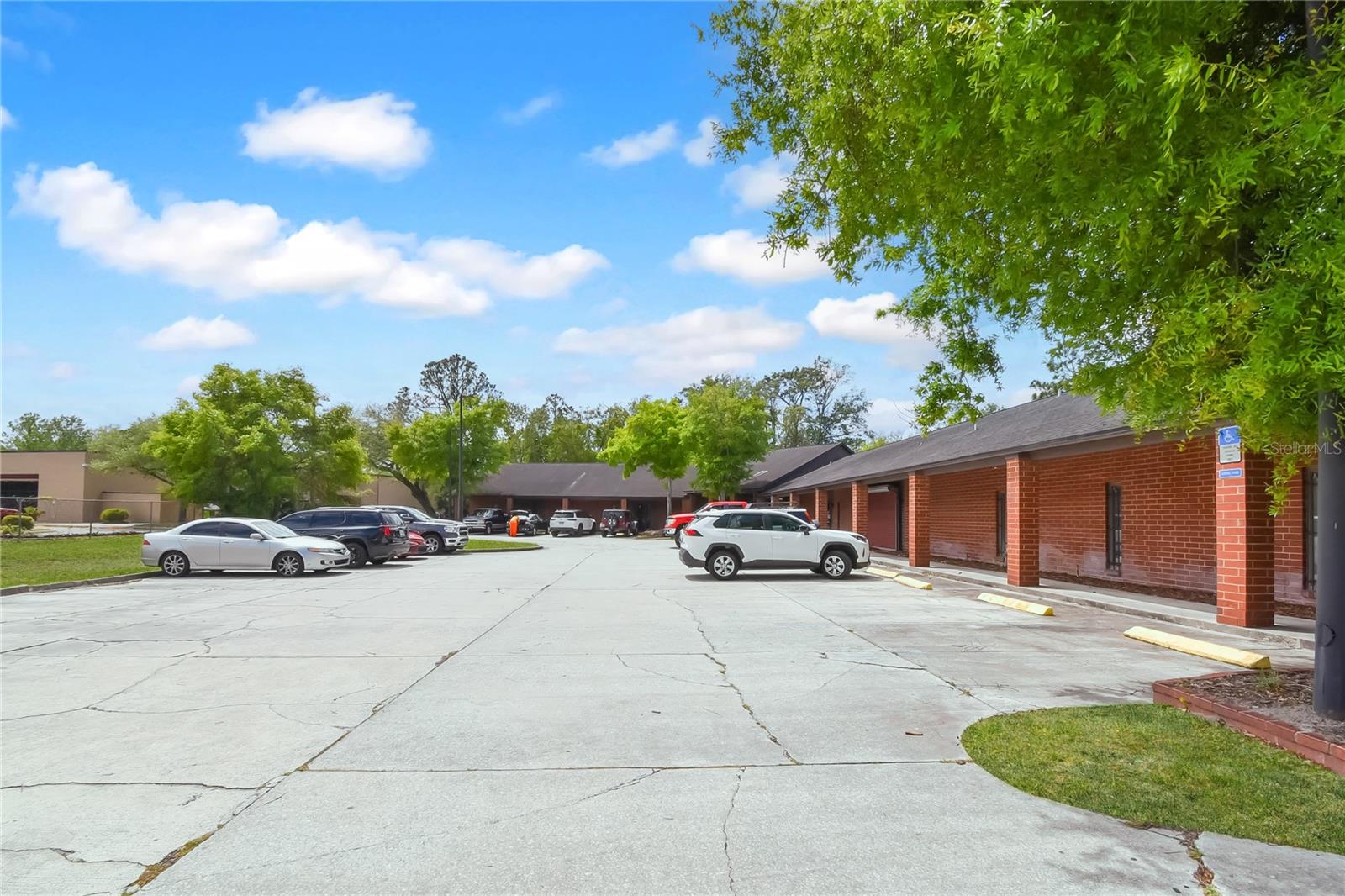 1840 Dunn Ave #6 Property Photo 3