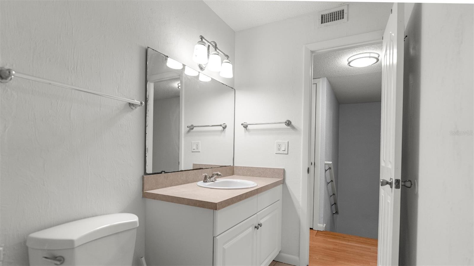 501 Sw 75th St #b5 Property Photo 24