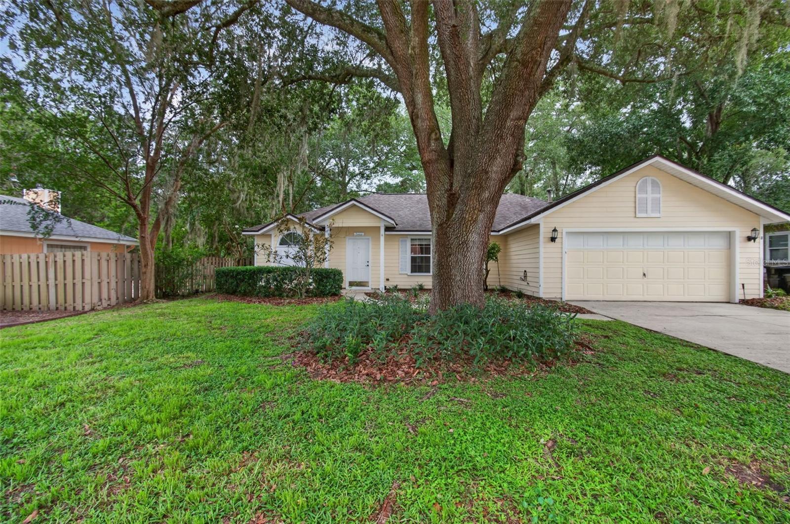 7605 Sw 51st Blvd Property Photo 1
