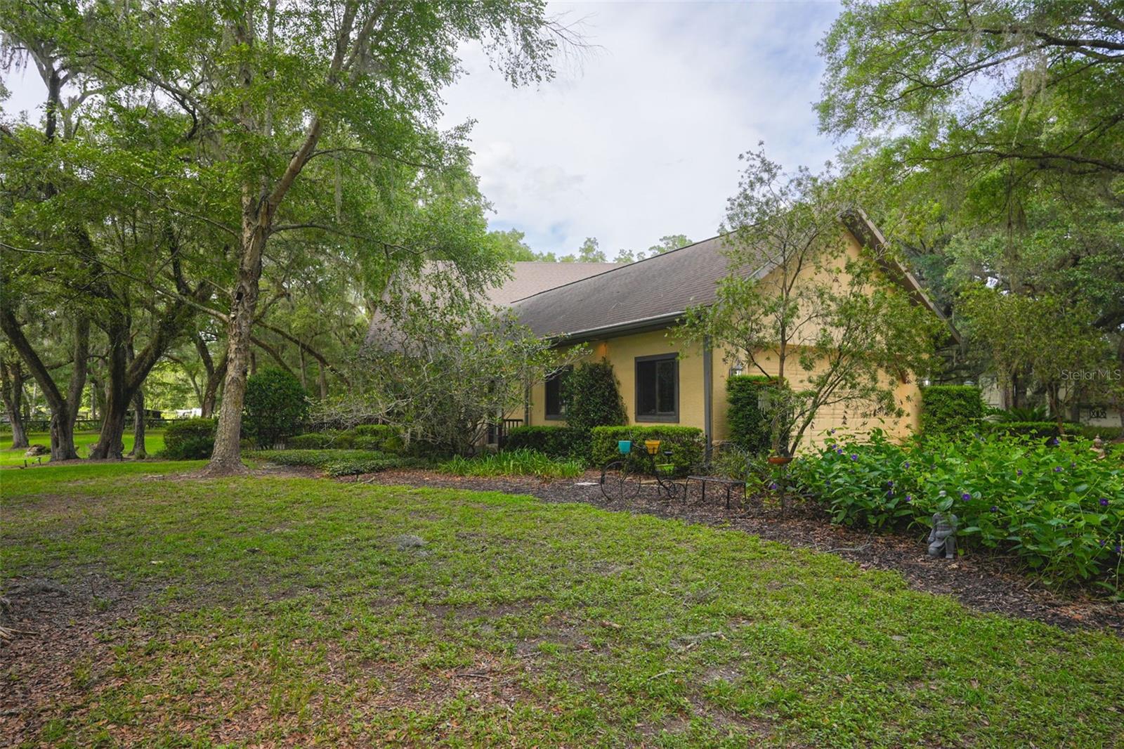 1025 Nw 150th Ave Property Photo 46