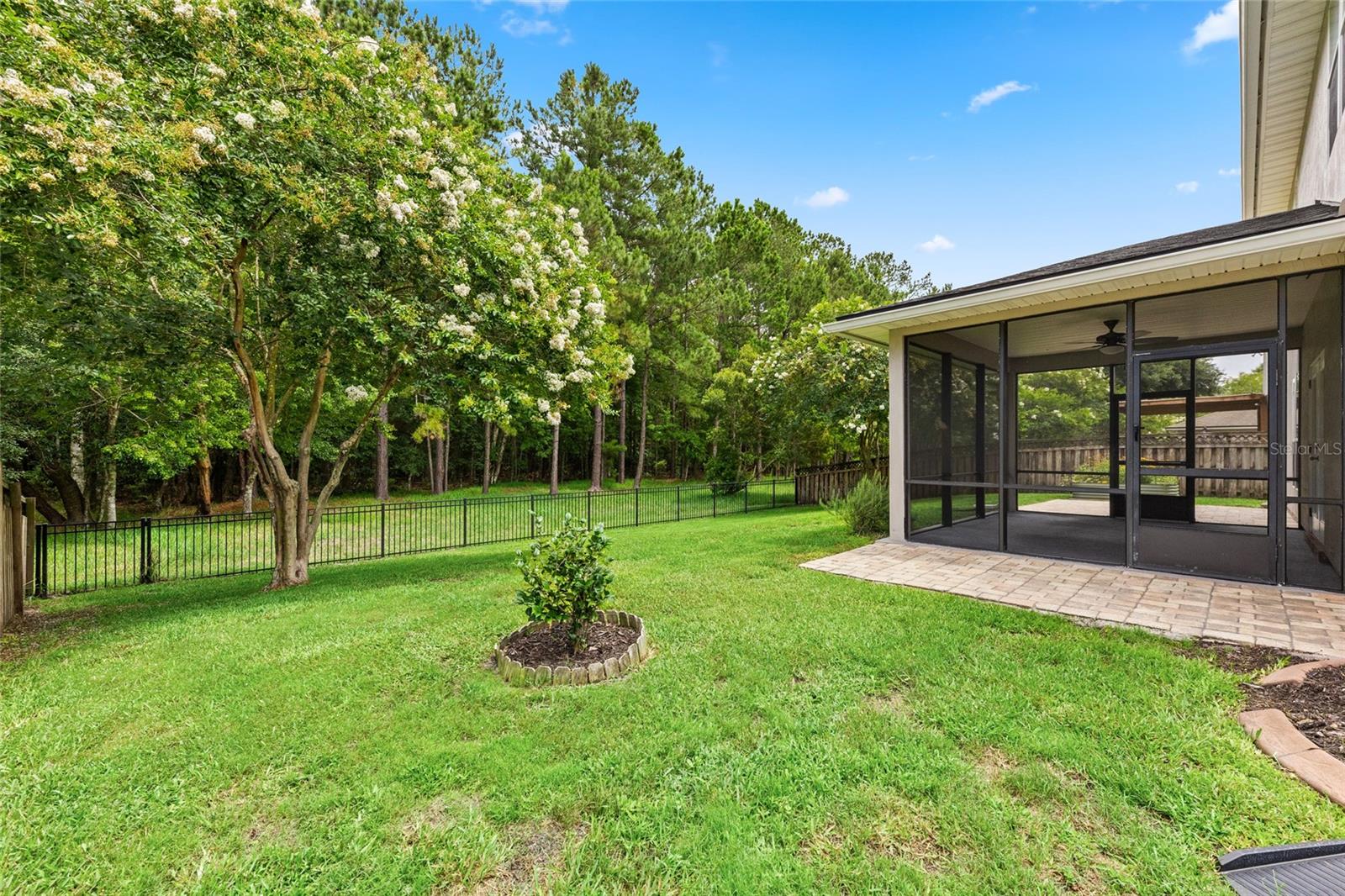 741 Flowers Street Property Photo 3
