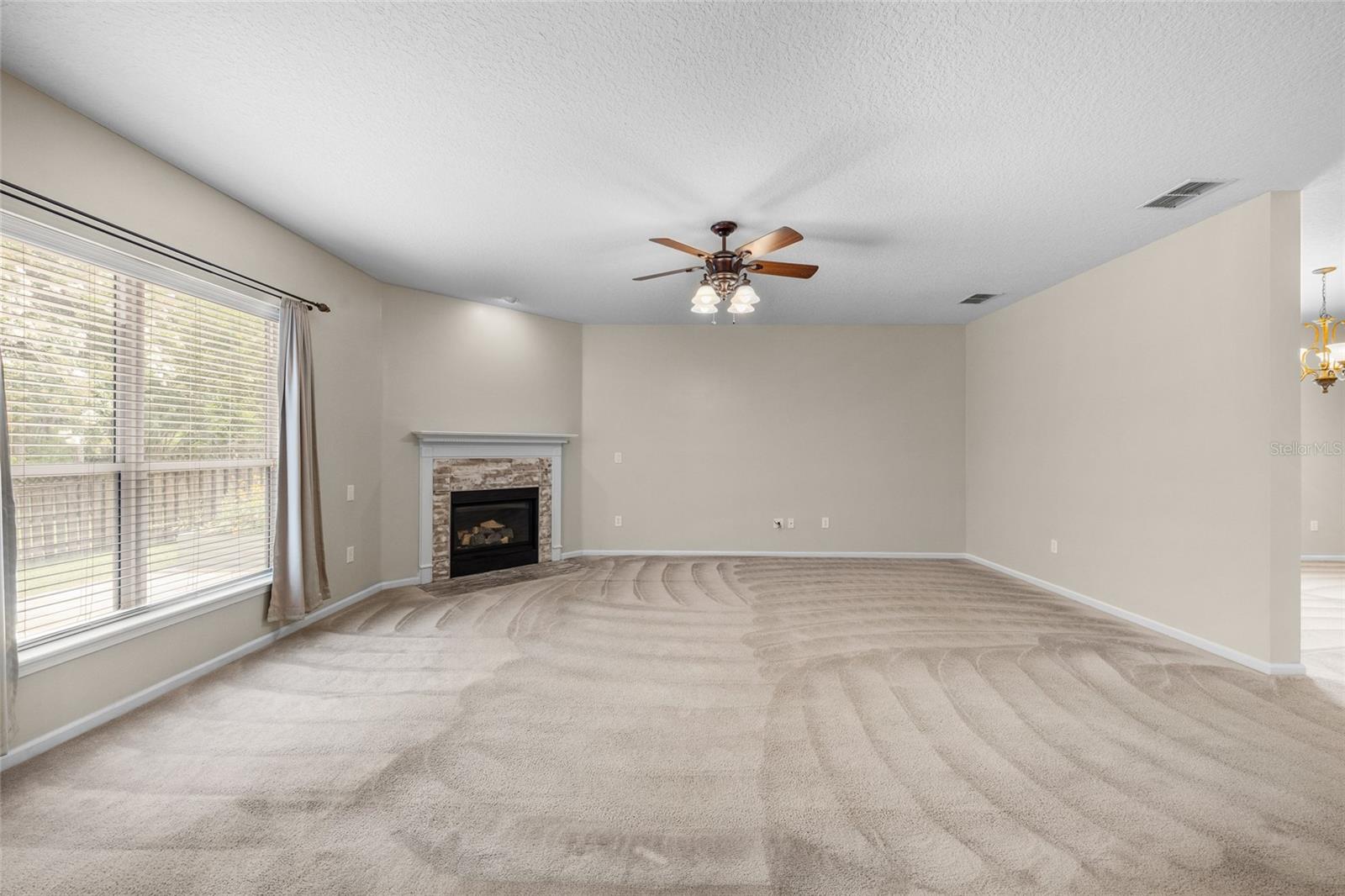741 Flowers Street Property Photo 10