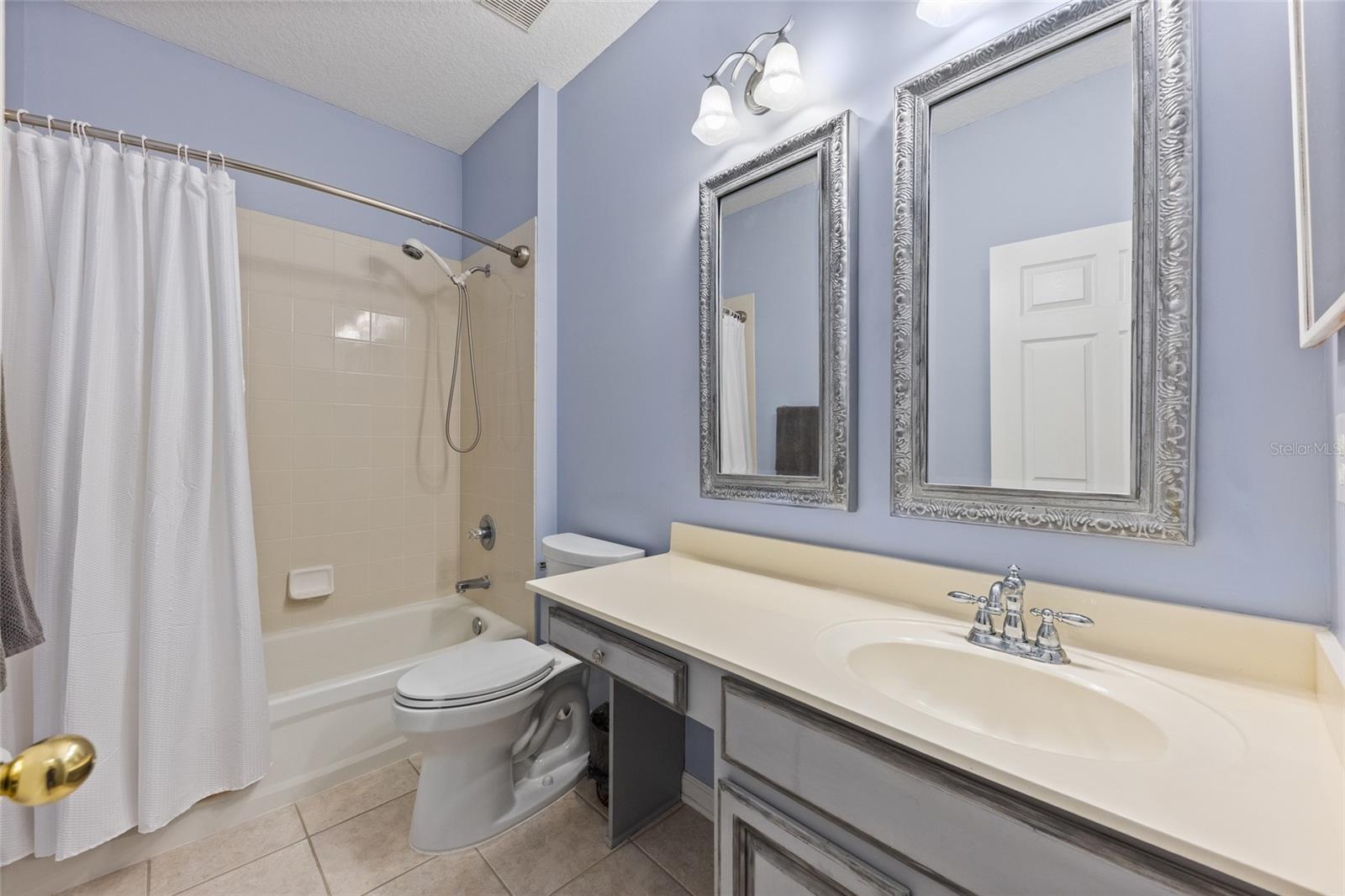 741 Flowers Street Property Photo 20