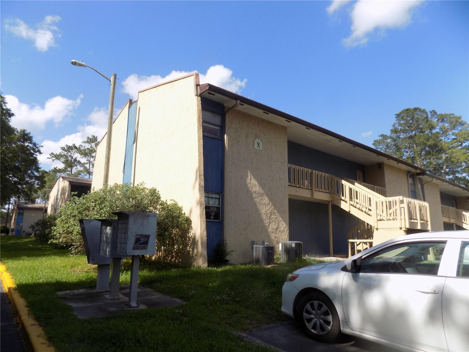 2811 SW ARCHER RD #x 201 Property Photo 1