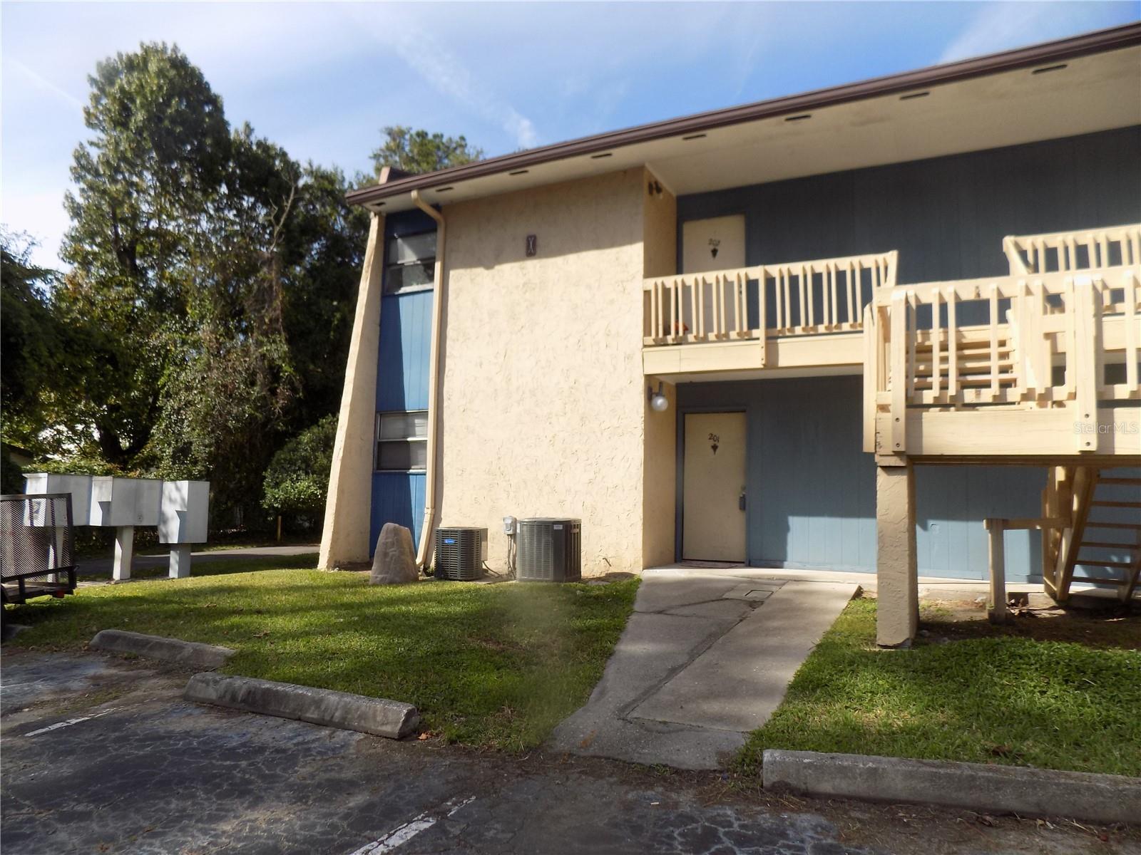 2811 Sw Archer Rd #x 201 Property Photo 7