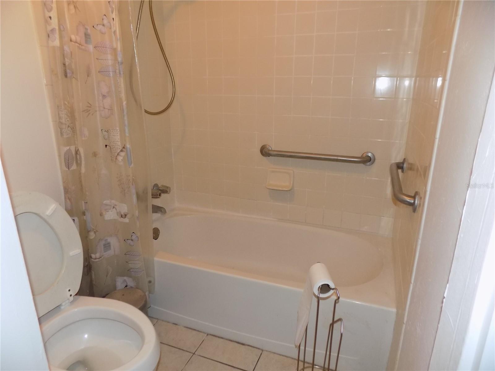 2811 Sw Archer Rd #x 201 Property Photo 26
