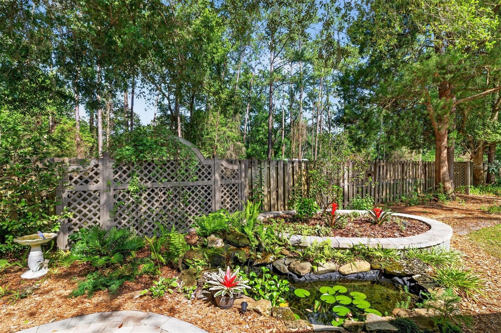 2305 Nw 44th Pl Property Photo 2