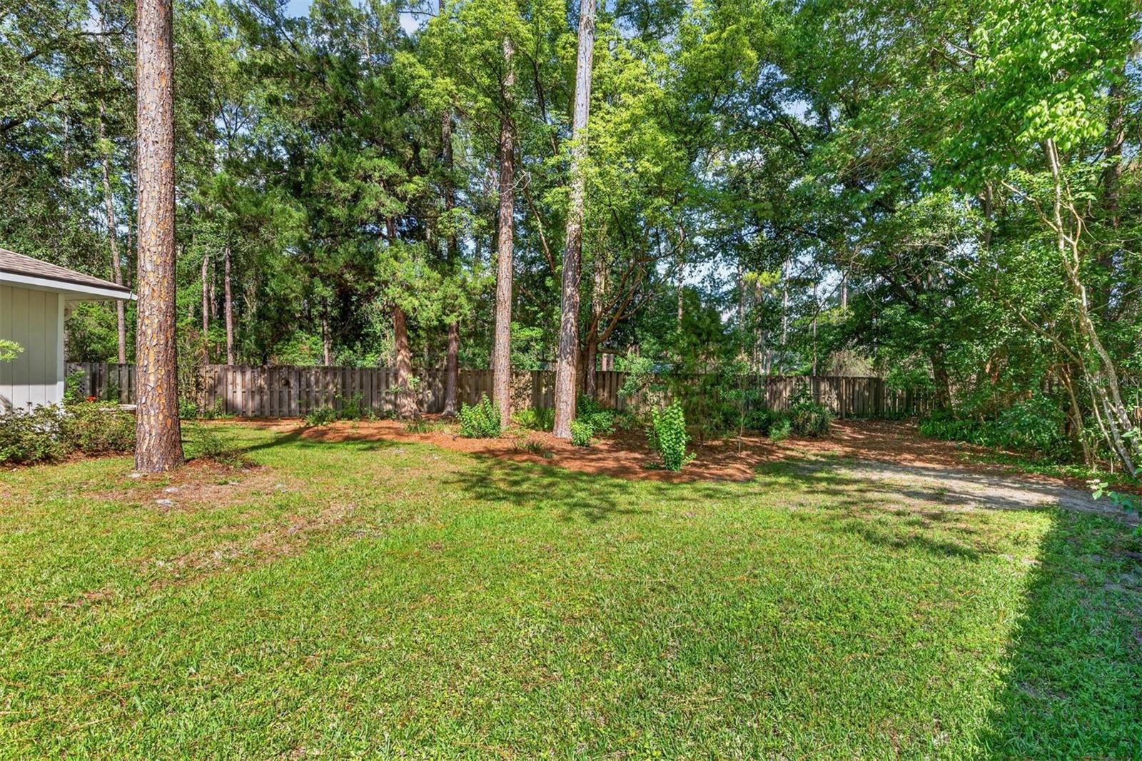 2305 Nw 44th Pl Property Photo 30