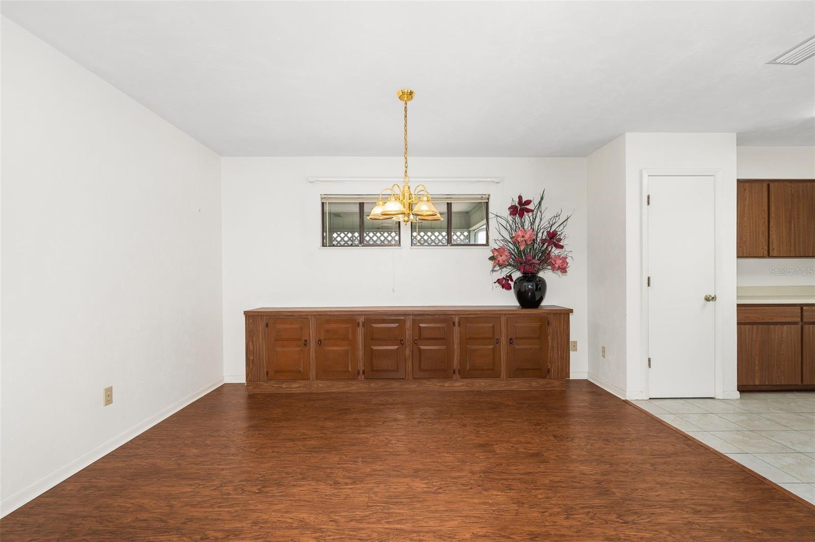 8496 Nw 37th Ter Property Photo 13