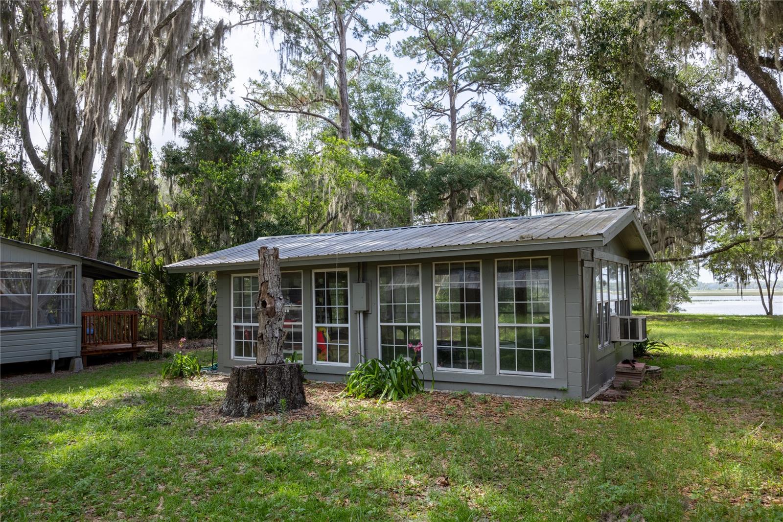 1847 State Road 20 Property Photo 20