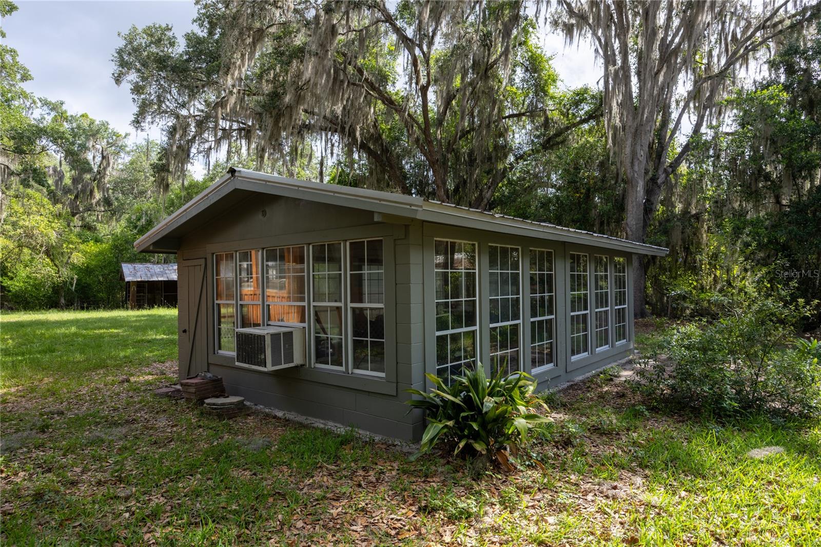 1847 State Road 20 Property Photo 21