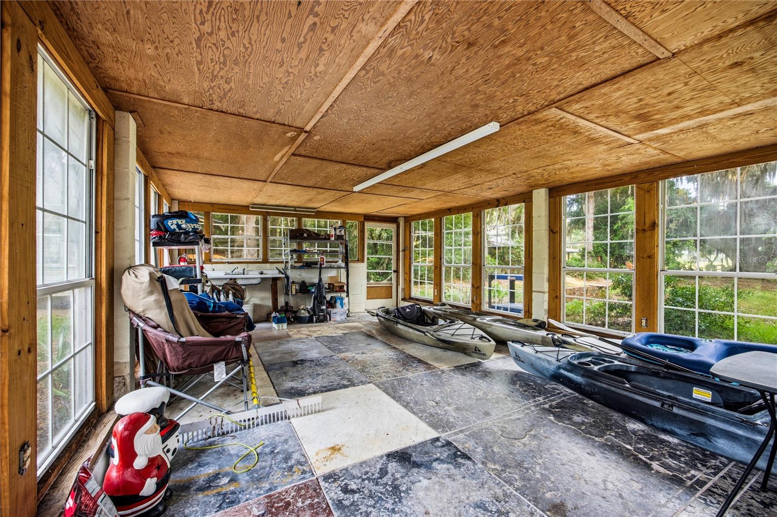 1847 State Road 20 Property Photo 22