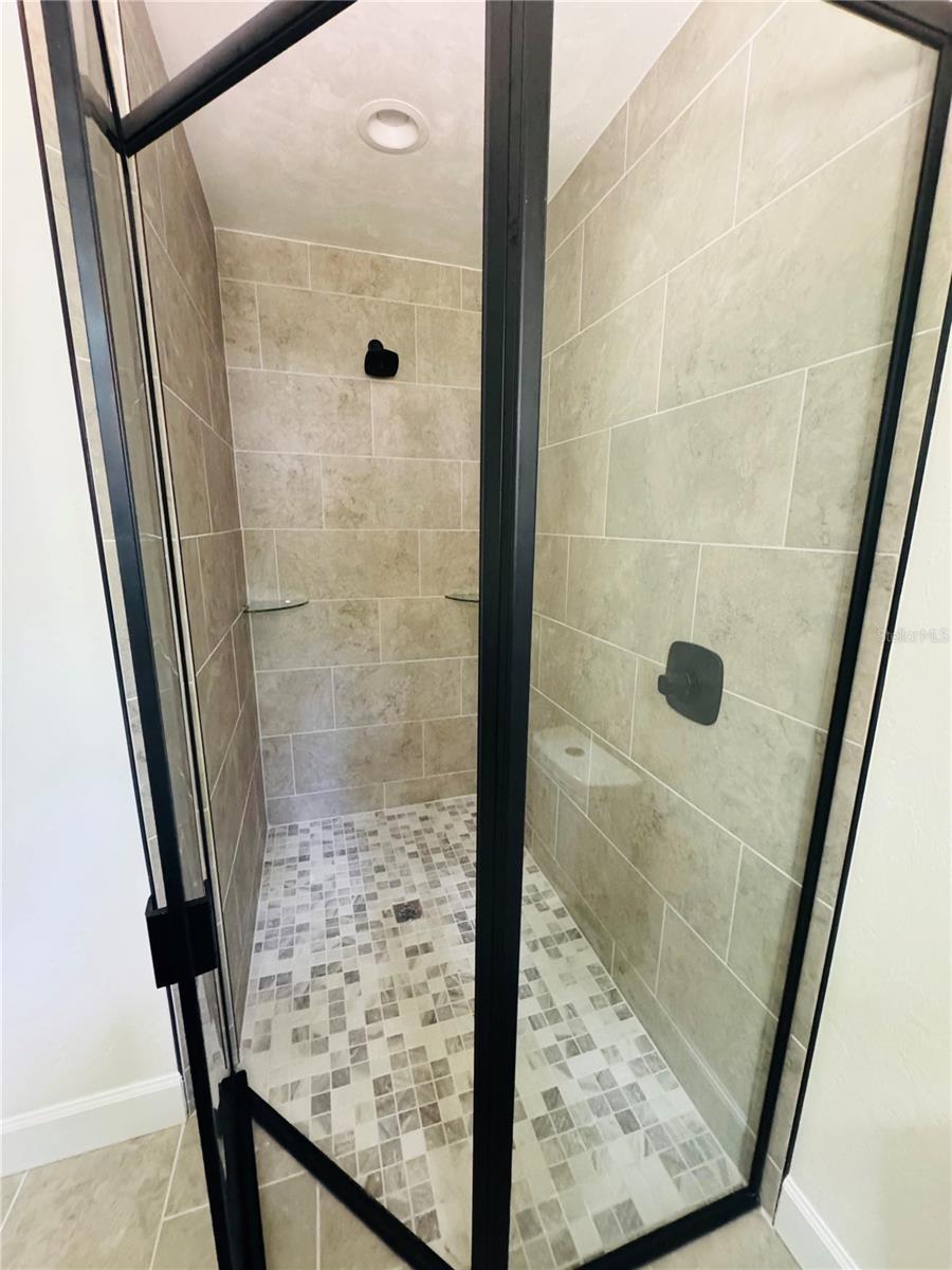 10131 Ne 80th St Property Photo 13