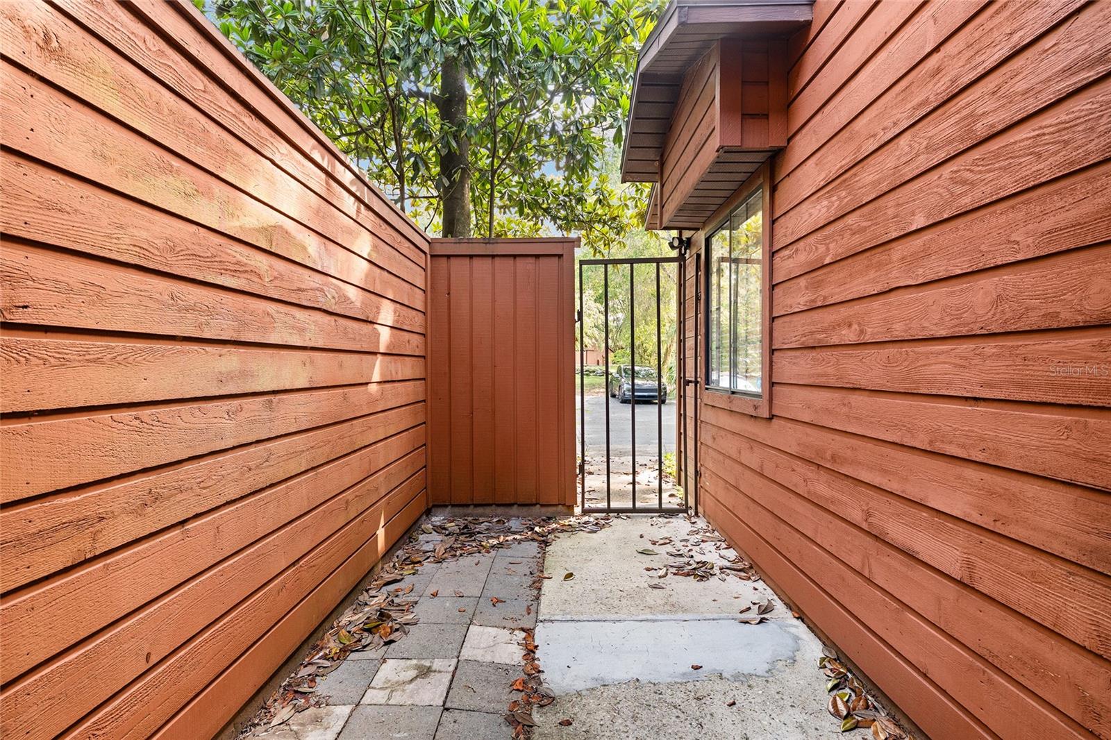 900 Sw 62nd Blvd #l76 Property Photo 6