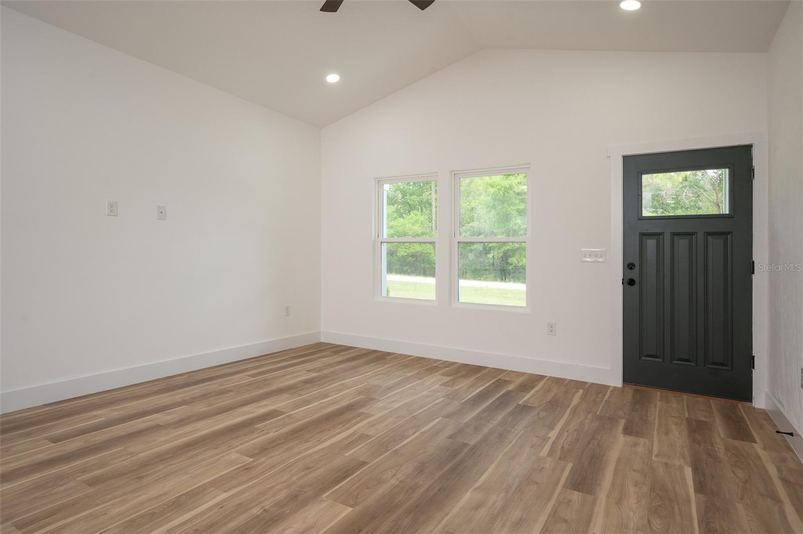 1510 Ne 156th Ter Property Photo 5