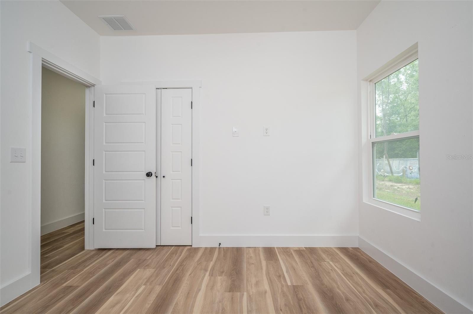 1510 Ne 156th Ter Property Photo 16