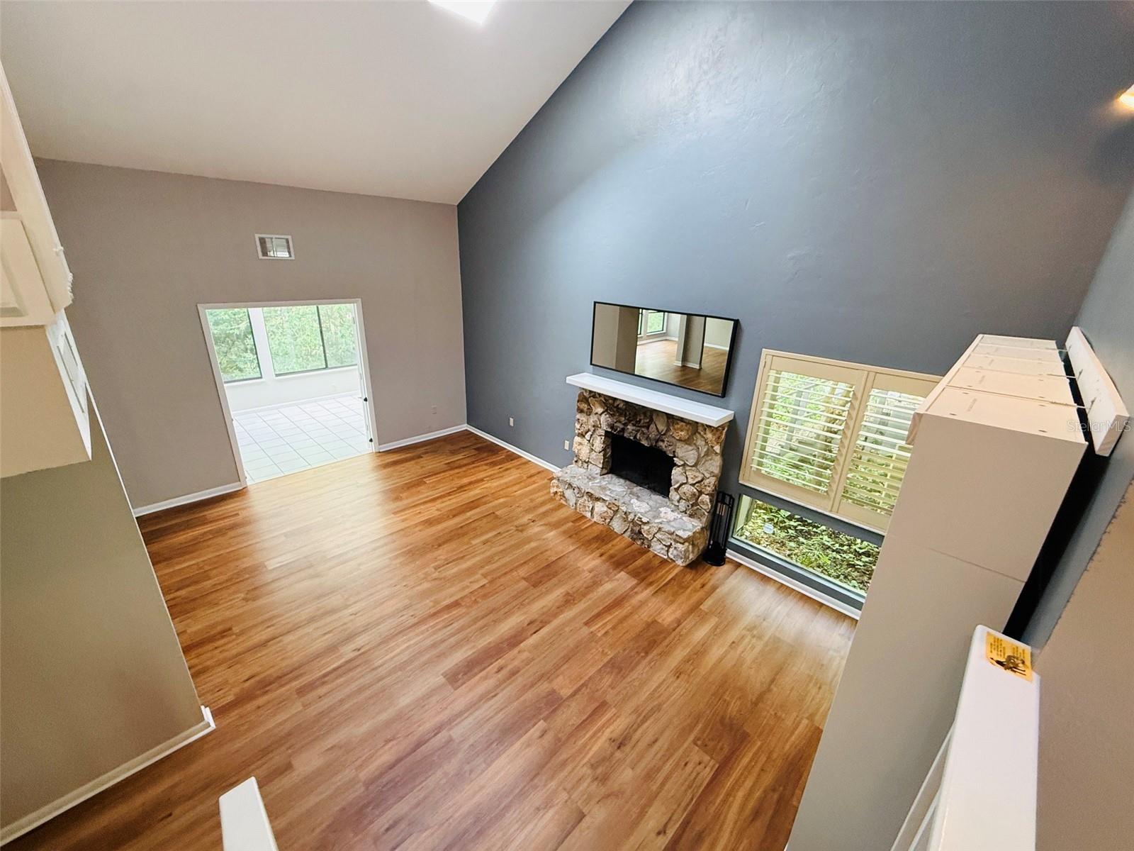 1629 Nw 19th Cir Property Photo 4