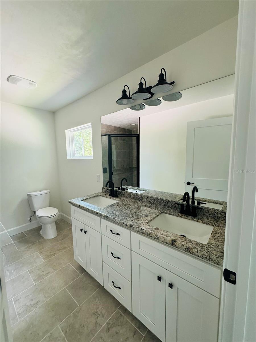 7970 Ne 102nd Ct Property Photo 13