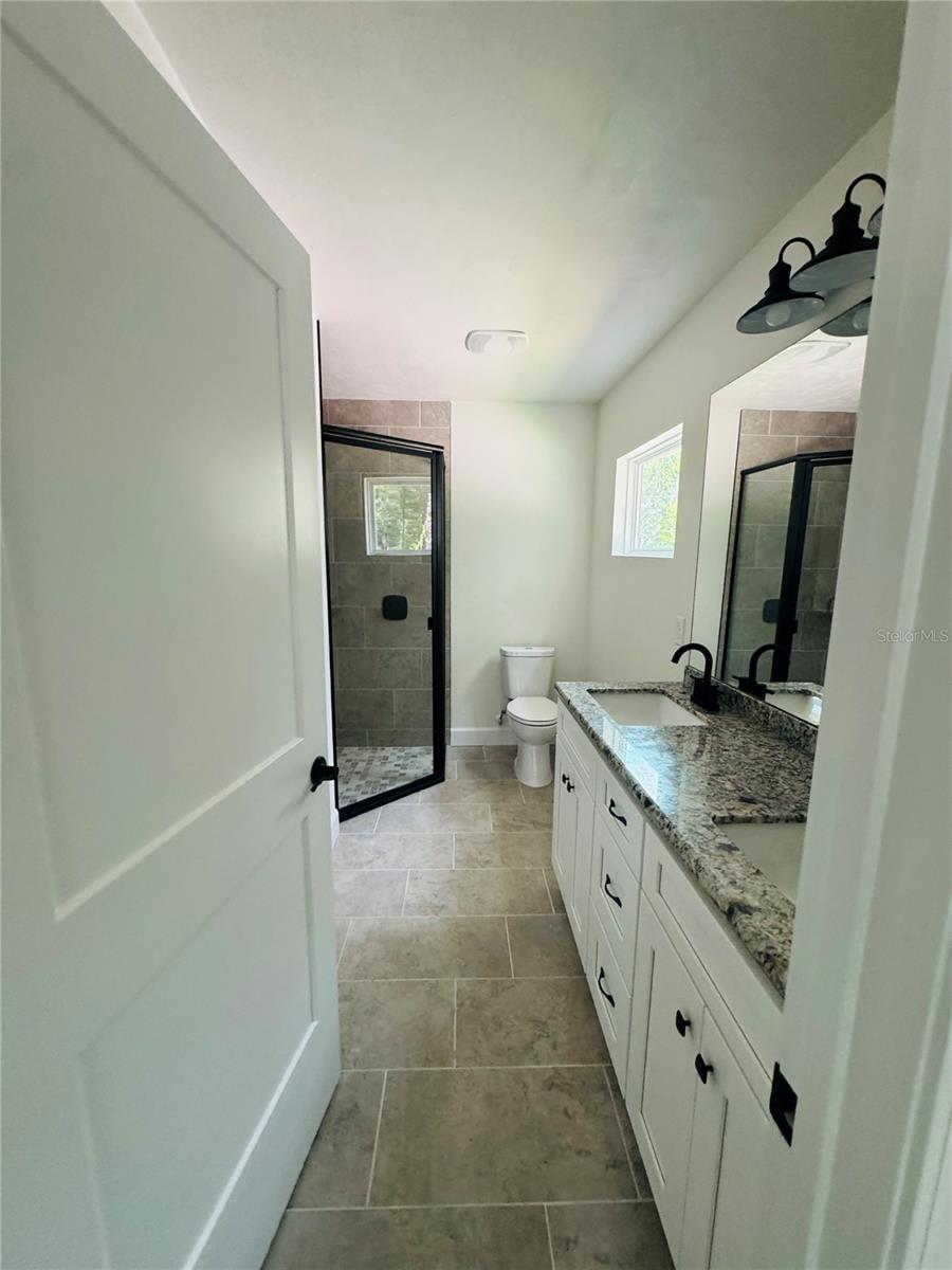 7970 Ne 102nd Ct Property Photo 14
