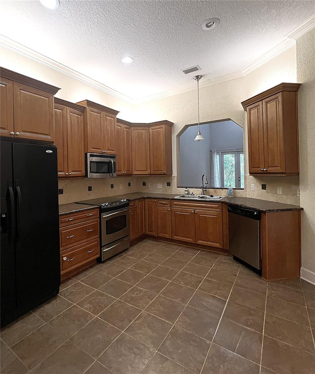 1762 Nw 34th St #2 Property Photo 8