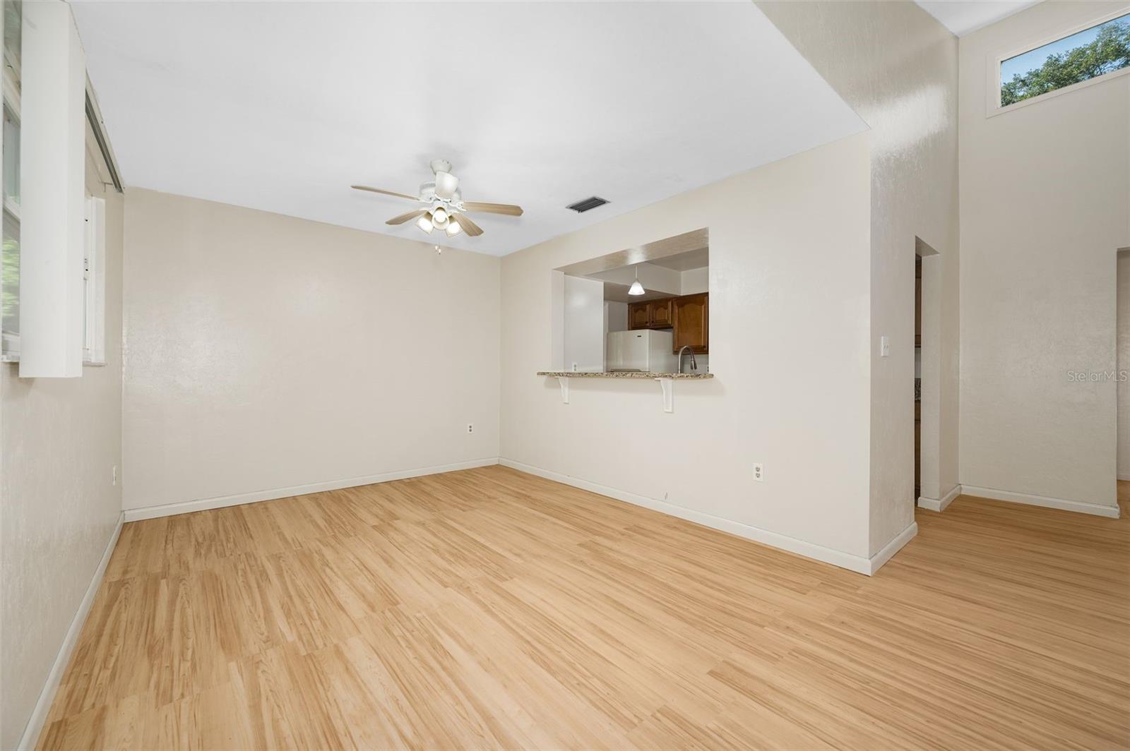 1854 Nw 41st Pl Property Photo 9