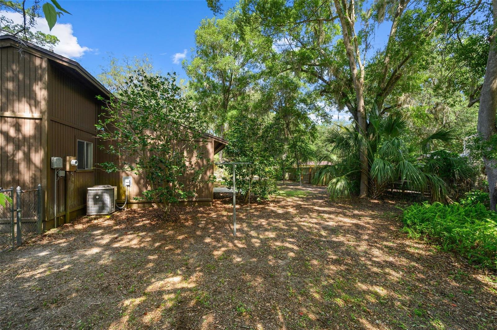 1854 Nw 41st Pl Property Photo 27