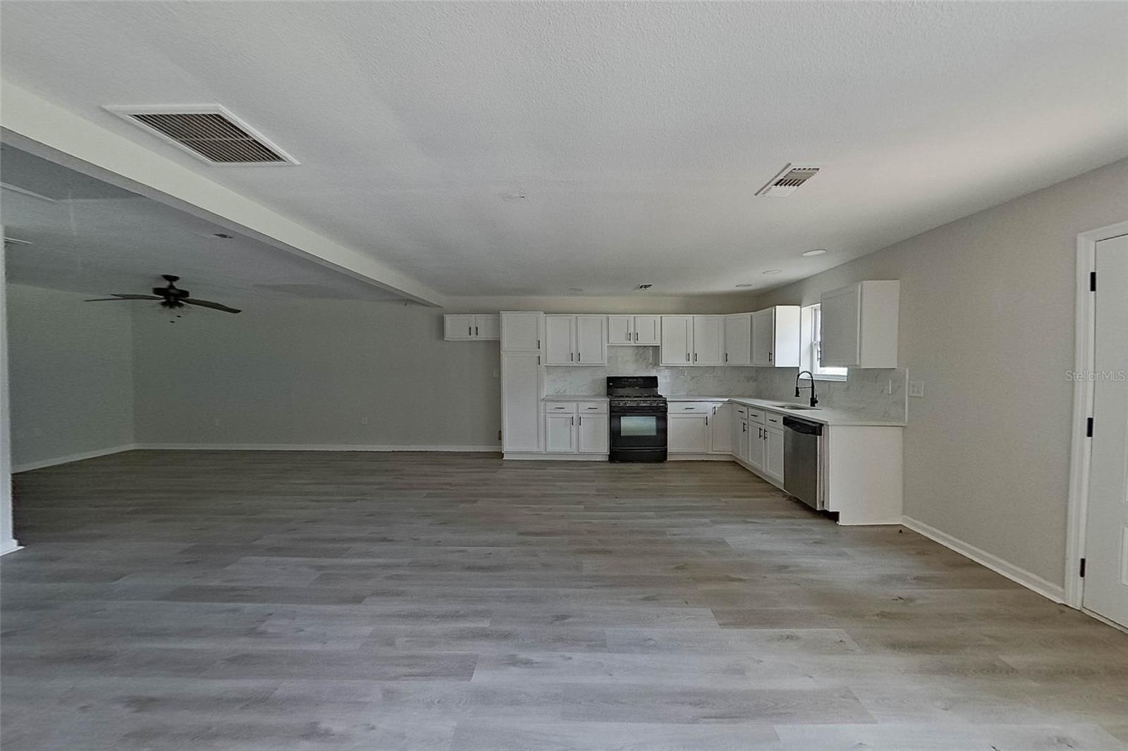 6249 Lake Dr Property Photo 42