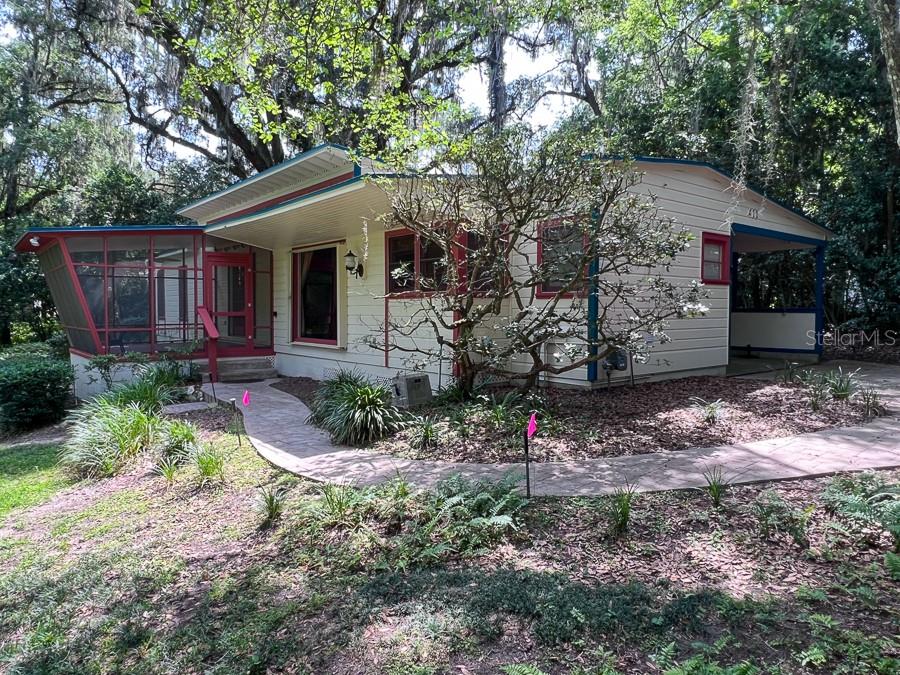 411 Nw 26th St Property Photo 28