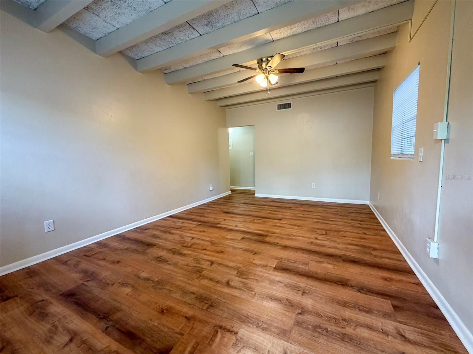 219 Nw 3rd Ave #b Property Photo 3
