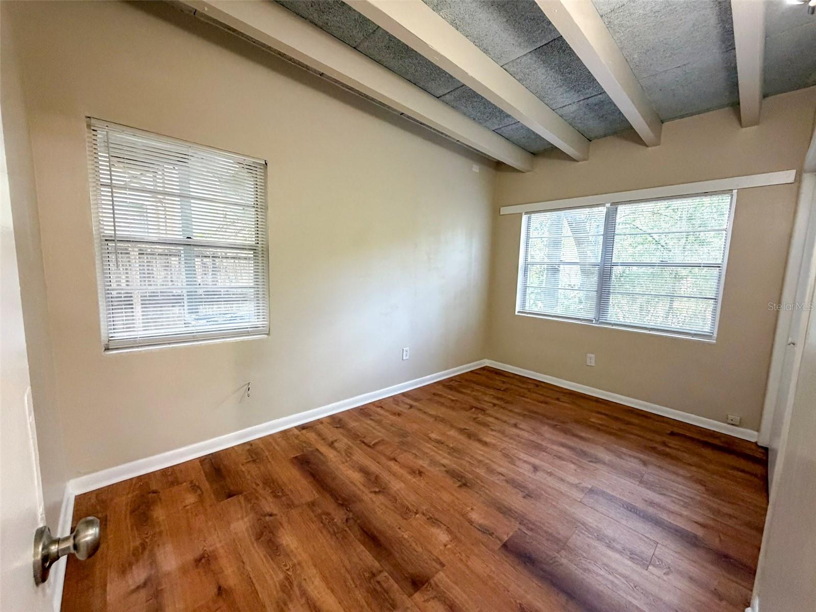 219 Nw 3rd Ave #b Property Photo 17
