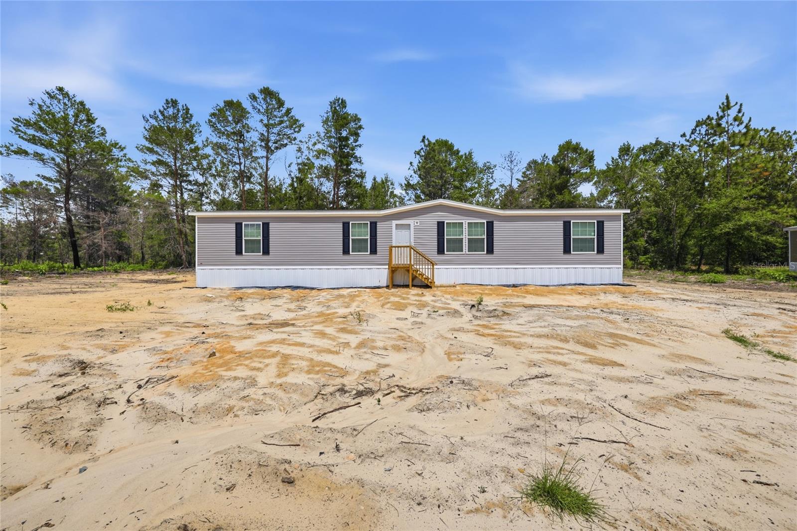 150 19TH ST Property Photo 1