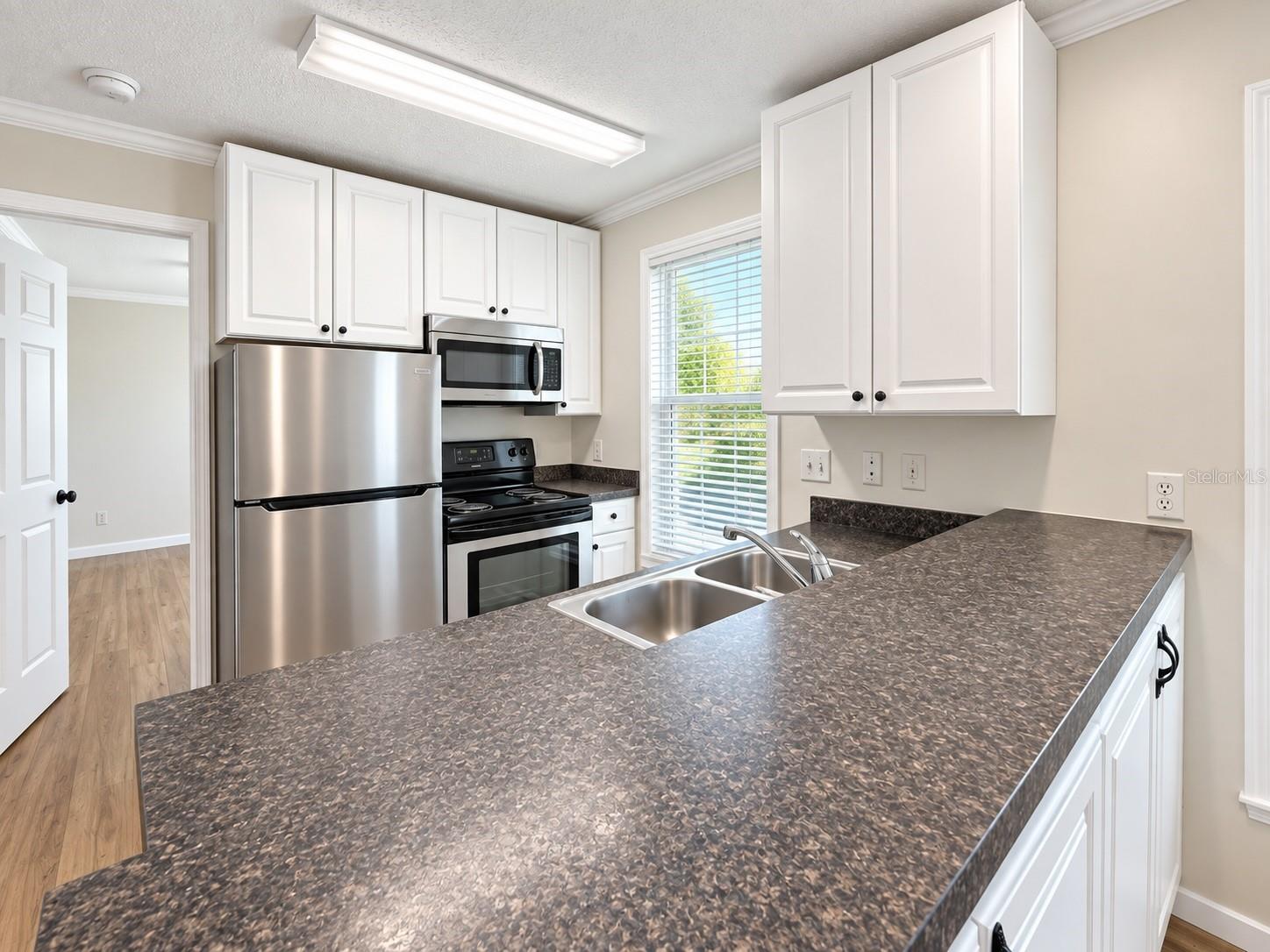 2905 Sw Archer Rd #4019 Property Photo 2