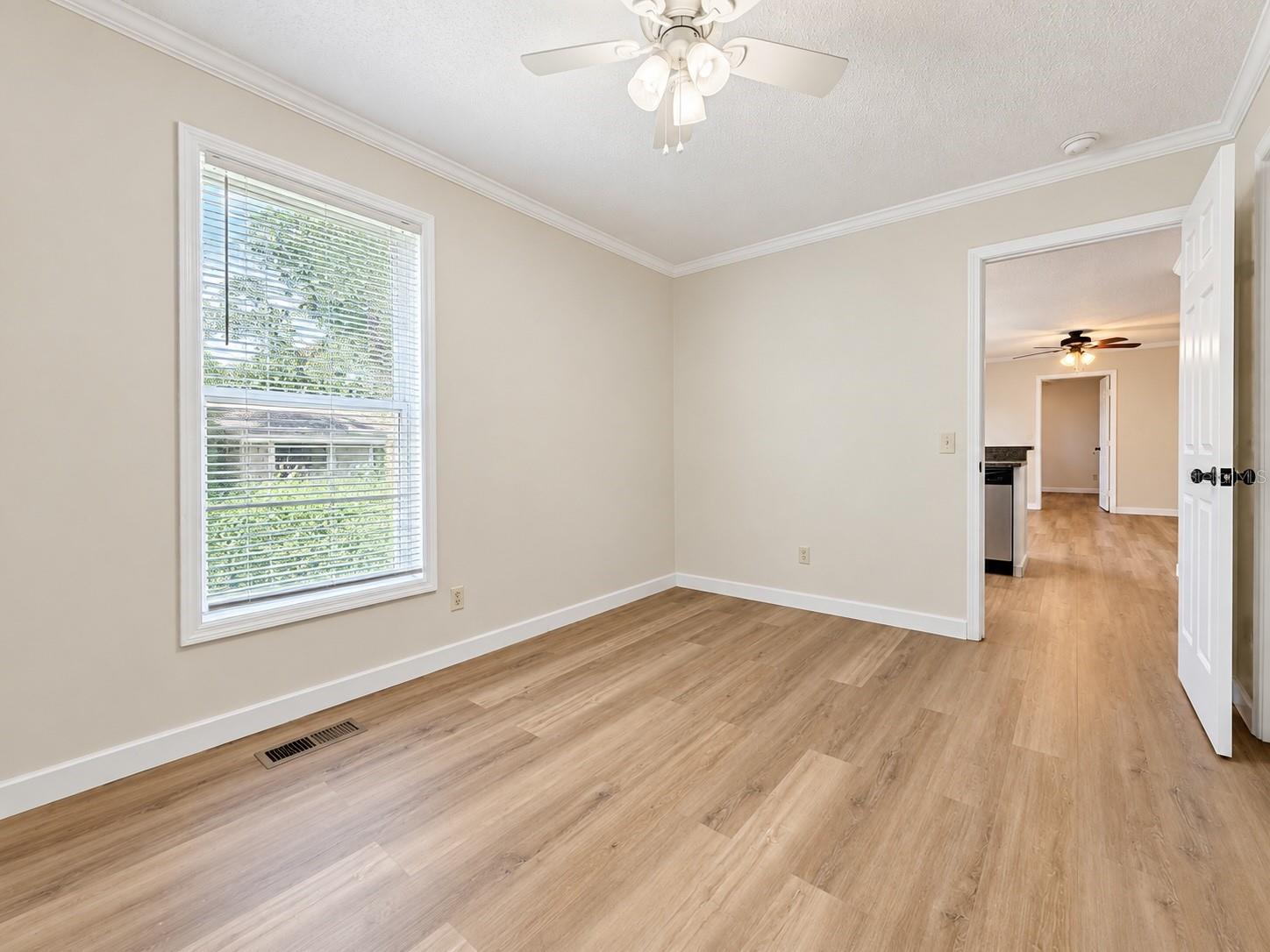 2905 Sw Archer Rd #4019 Property Photo 7