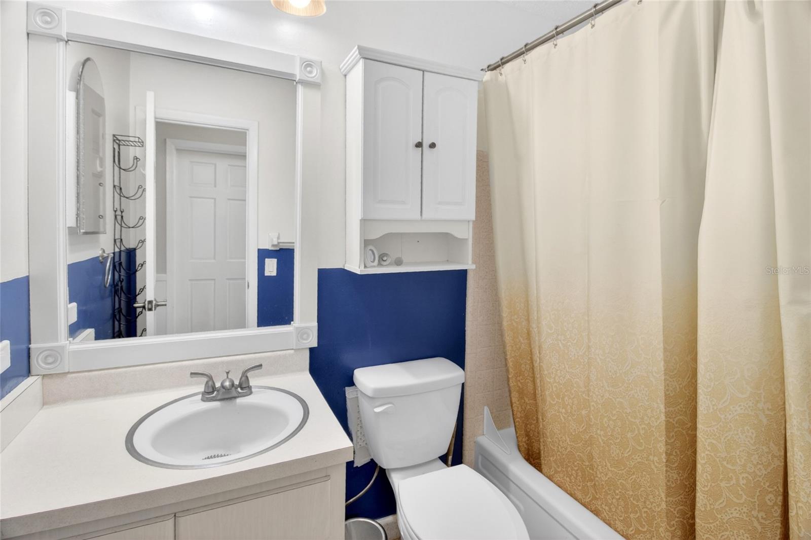 1915 Nw 42nd Pl Property Photo 29
