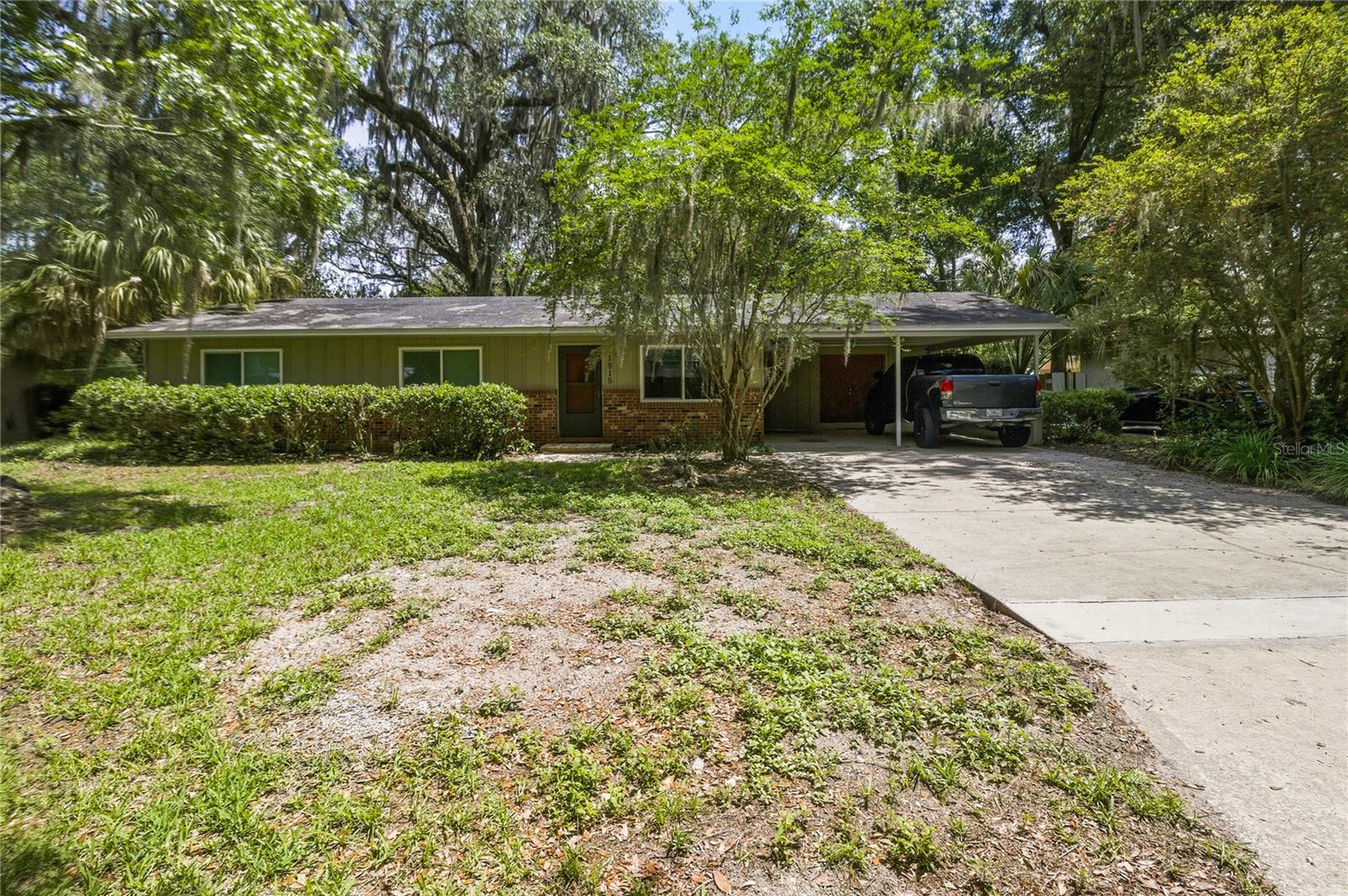 1915 Nw 42nd Pl Property Photo 38